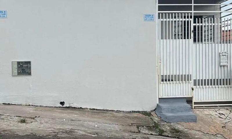 Alugo Casa De 2 Quar...