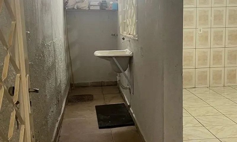 Alugo Casa De 2 Quar...