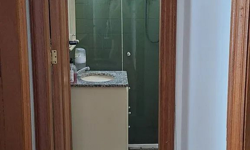 Apartamento De 1 Qua...