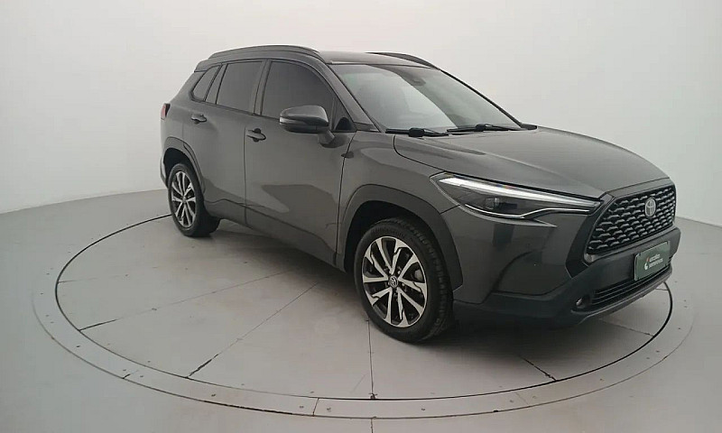 Toyota Corolla Cross...