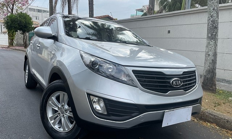 Kia Sportage Lx 2011...