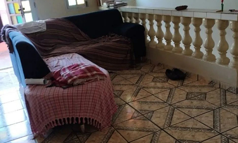 Casa Bem Localizada ...