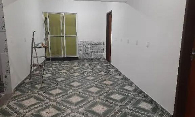 Alugel De Uma Casa...