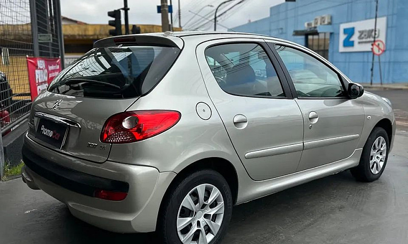 Peugeot 207 Xr 1.4 F...