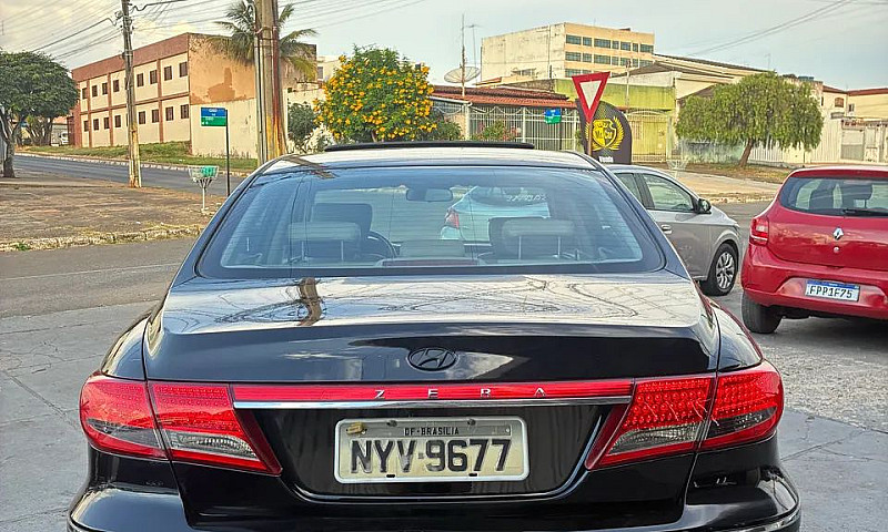 Hyundai Azera Gls 3....