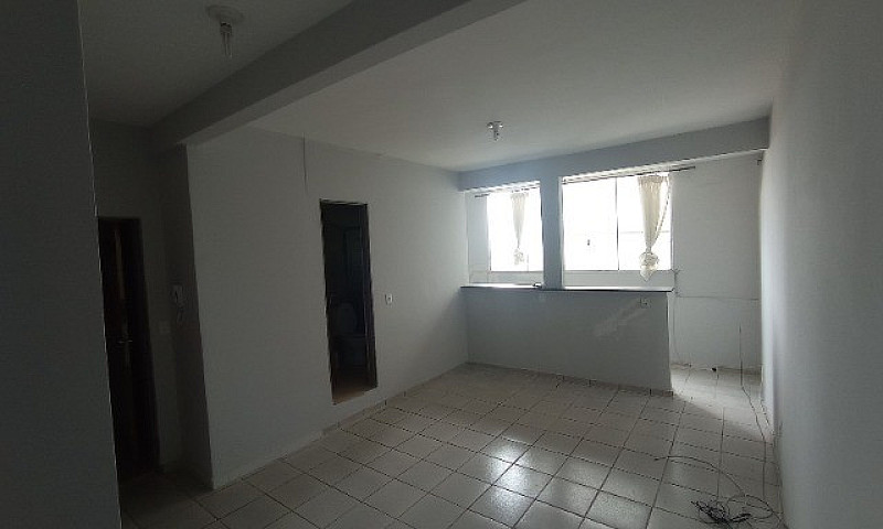 Aluga-Se Apto 70M² 2...
