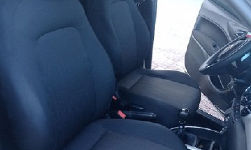 Fiat Argo 1.0 Drive ...