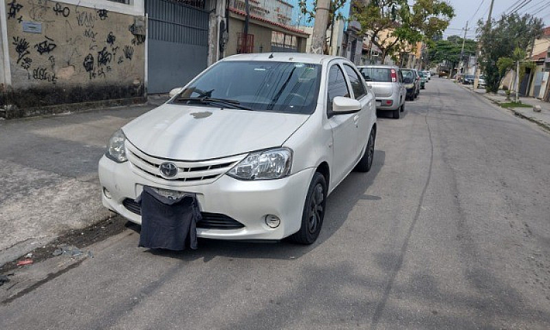 Toyota Etios X Sedan...