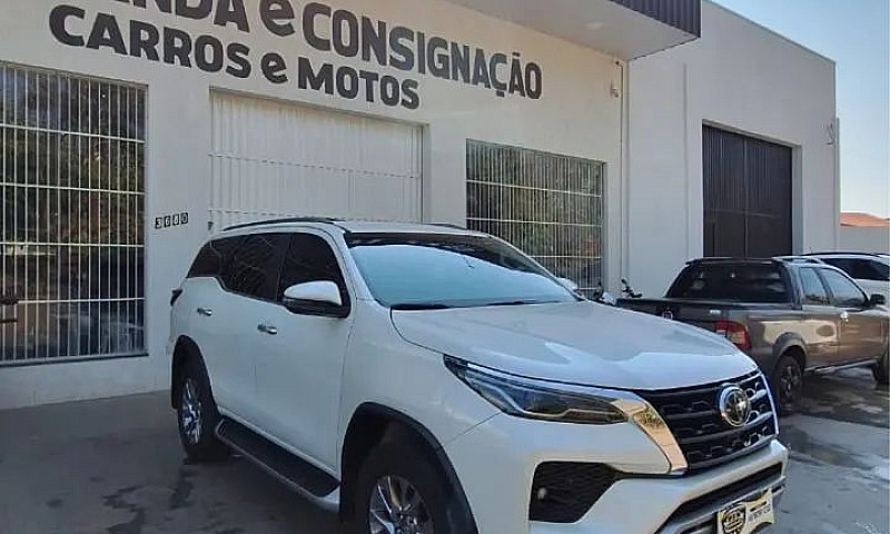 Toyota Hilux Sw4 Srx...