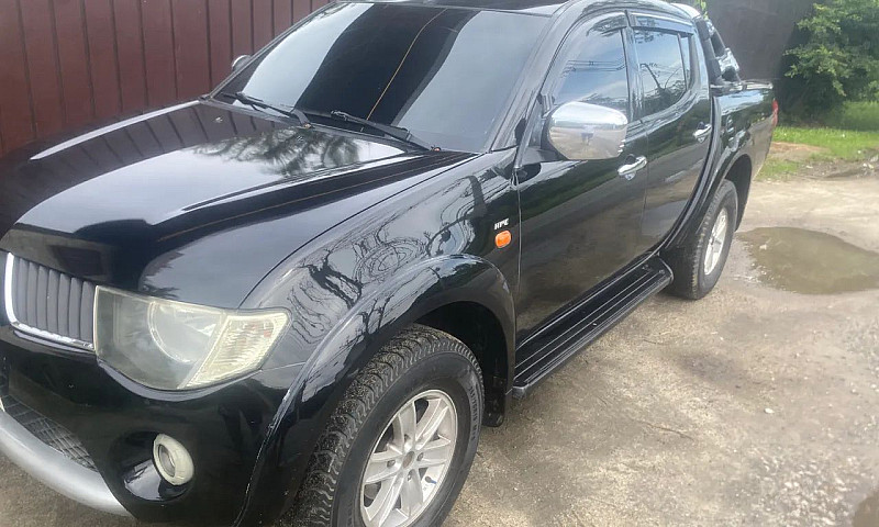 Mitsubishi L200 Trit...