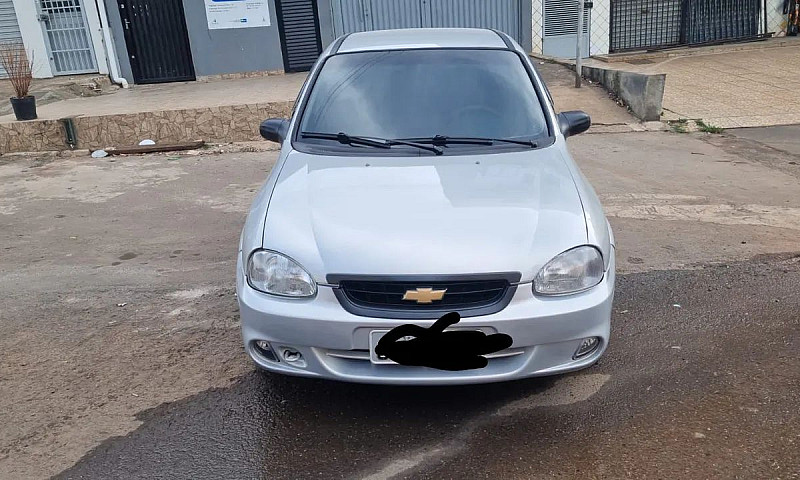 Chevrolet Corsa Supe...