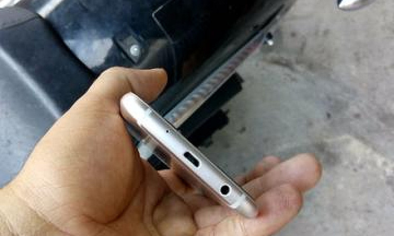 J5 Pro Leia...