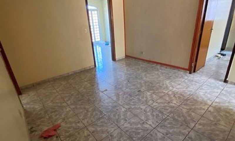 Alugo Casa Em Taguat...