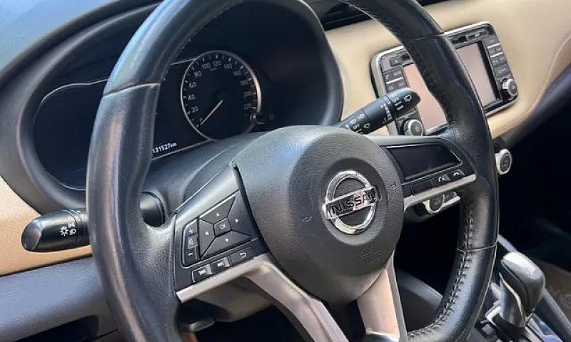 Nissan Kicks Sv Limi...