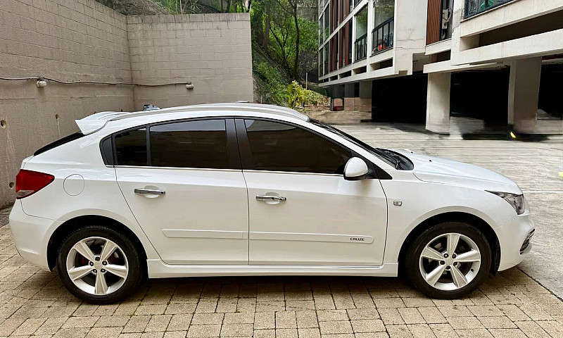 Chevrolet Cruze Hb S...