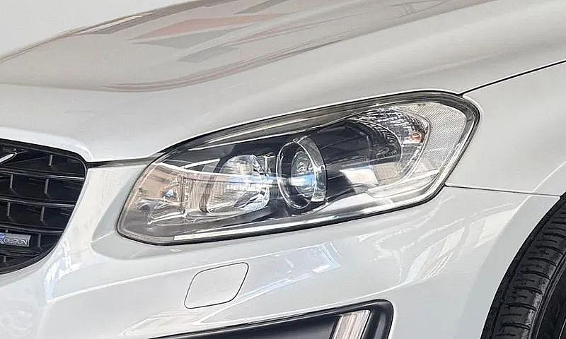 Volvo Xc 60 T-5 R-De...