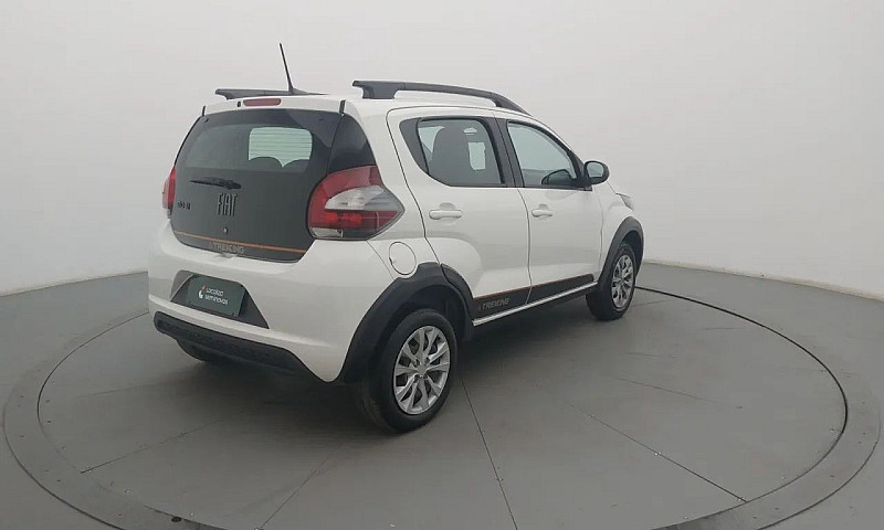 Fiat Mobi Trekking 1...
