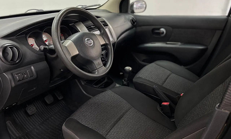 Nissan Livina 1.6 16...