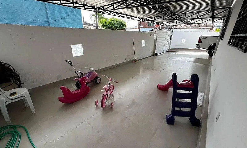 Alugo Casa 4 Qtos Em...