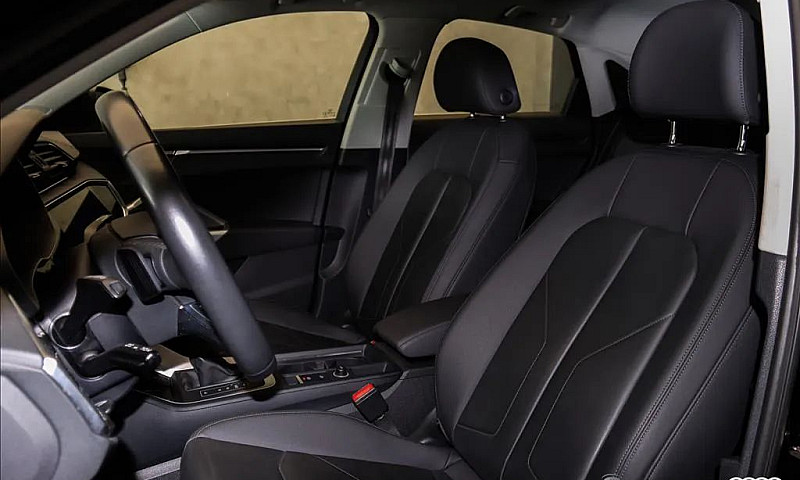 Audi Q3 Performance ...