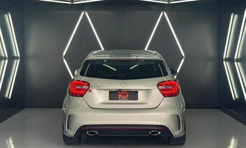 Mercedes-Benz Classe...