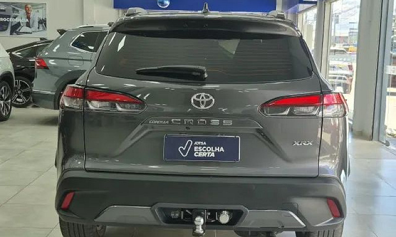 Toyota Corolla Cross...
