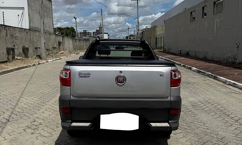Fiat Strada Working ...