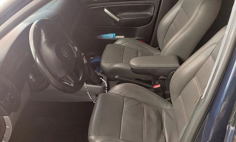 Volkswagen Golf 1.6 ...