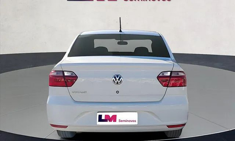 Volkswagen Voyage 1....