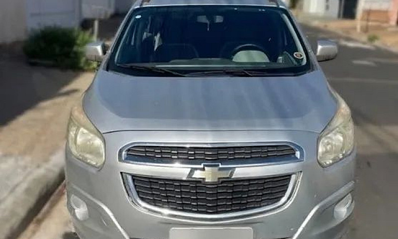 Chevrolet Spin Lt 1....