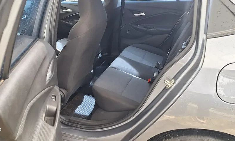 Onix Turbo Automatic...