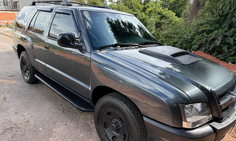 Chevrolet S10 Blazer...