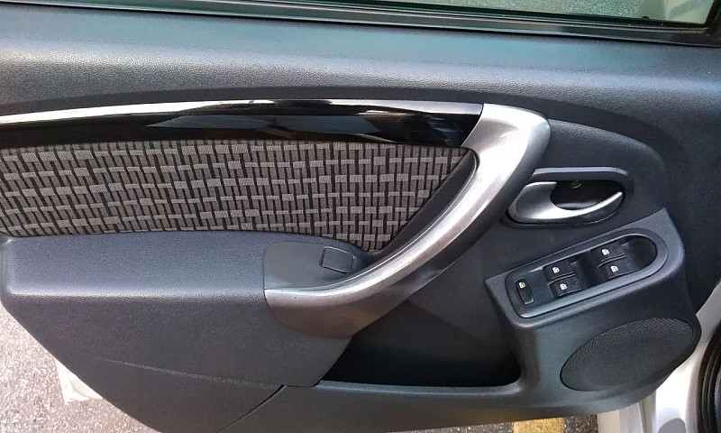 Renault Sandero Priv...