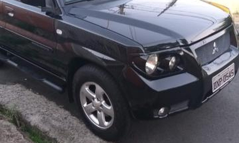 Mitsubishi Pajero Tr...