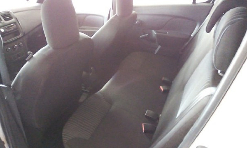 Renault Sandero Life...