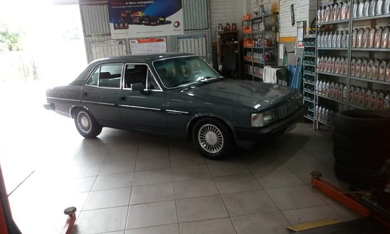 Opala 89 4Cc Comodor...