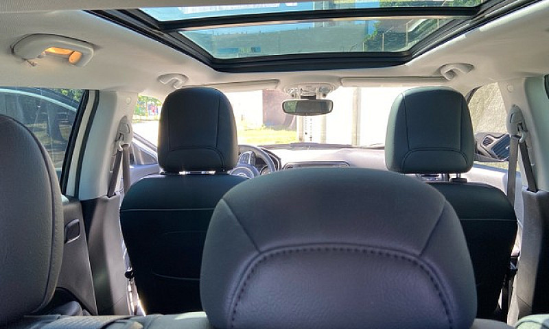 Jeep Compass Longitu...