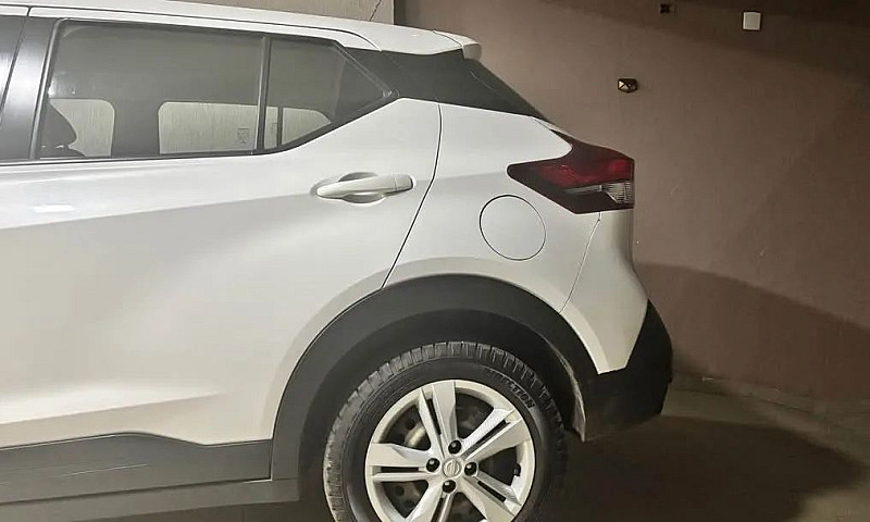 Nissan Kicks Active ...