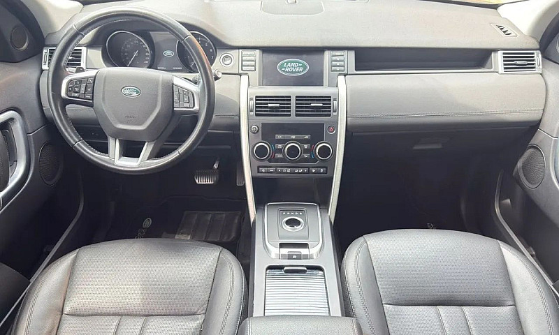 Land Rover Discovery...