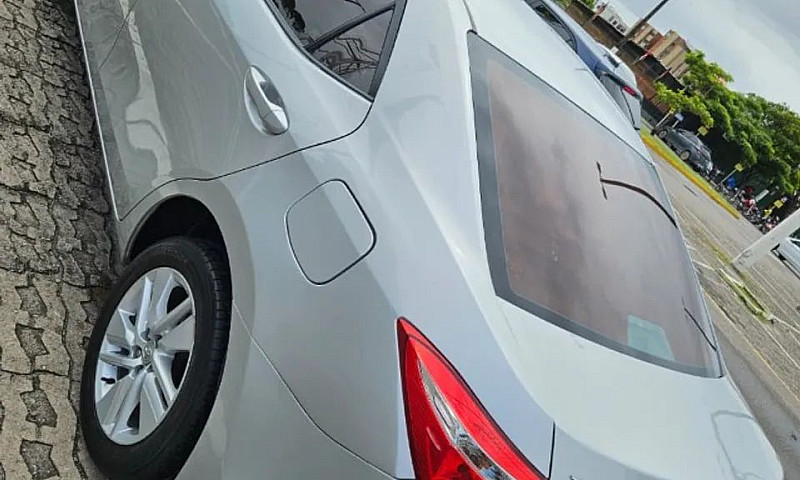 Toyota Corolla Gli 1...