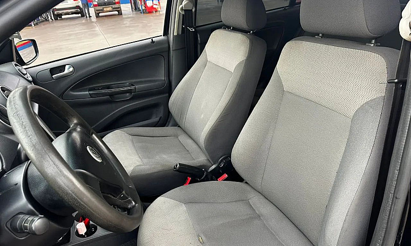 Volkswagen Voyage 1....