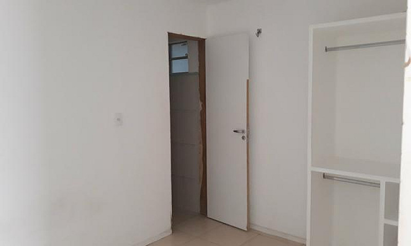 Aluga-Se Kitinet Pró...