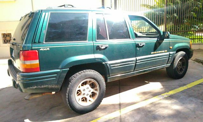 Jeep Grand Cherokee...