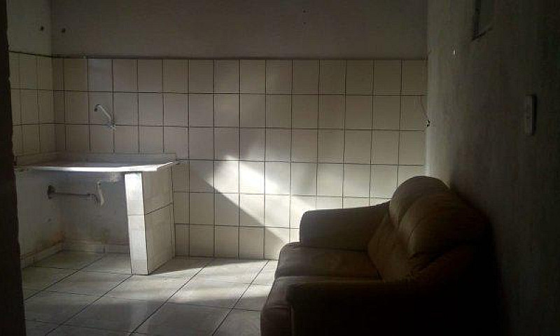 Vendo Uma Casa Simpl...