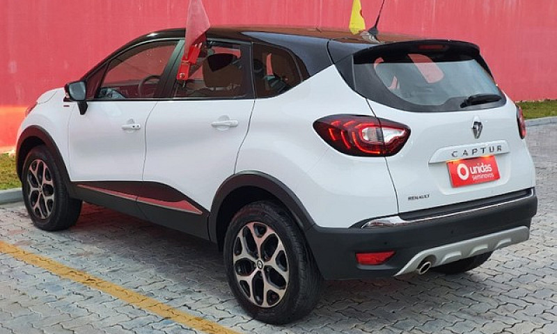 Captur Intense Bose ...