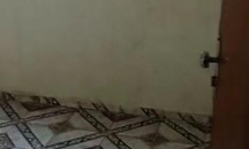 Casa Com 2 Quartos ...