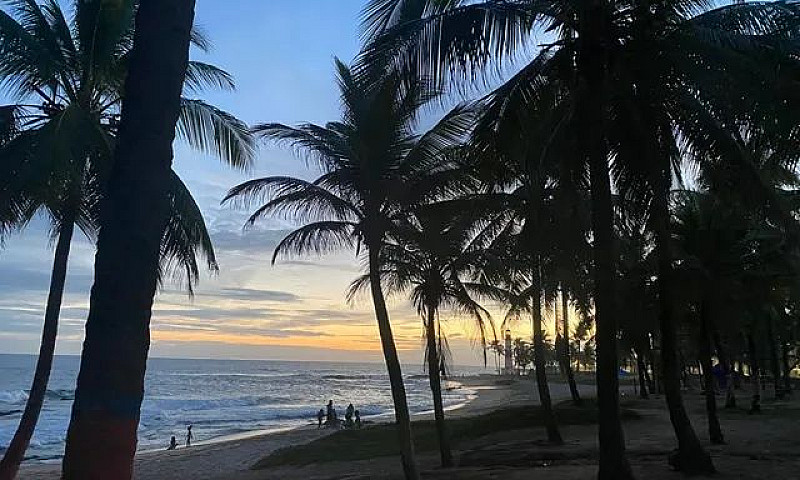 Pé Na Areia / Frente...