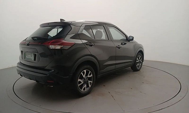 Nissan Kicks Sense 1...
