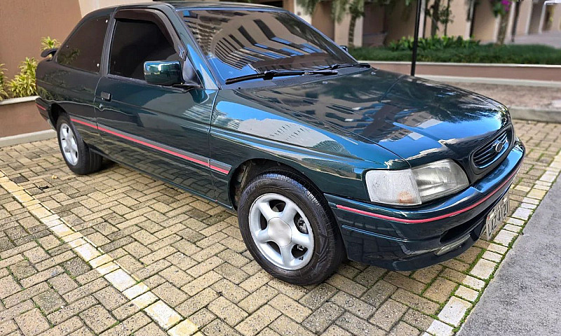 Ford Escort Racer 2....