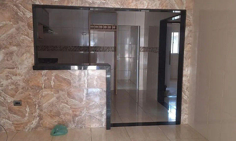 Vende-Se Casa Primei...